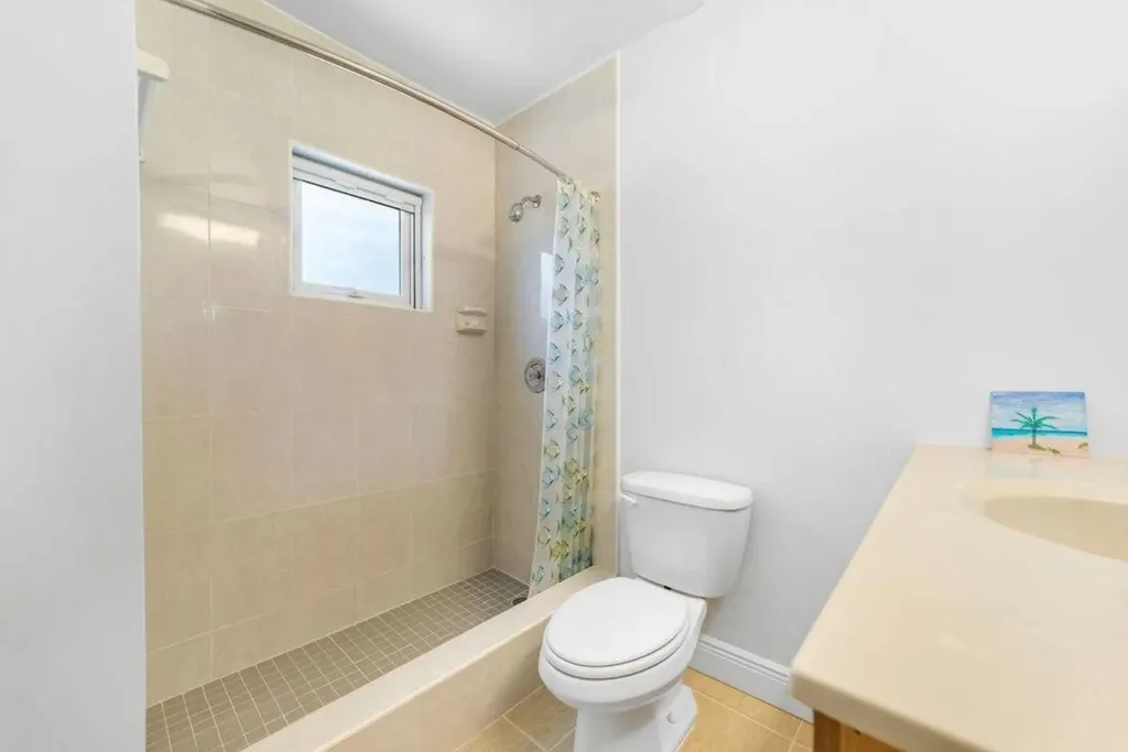 Bermuda Close 15 A Grand Bahama Freeport BS