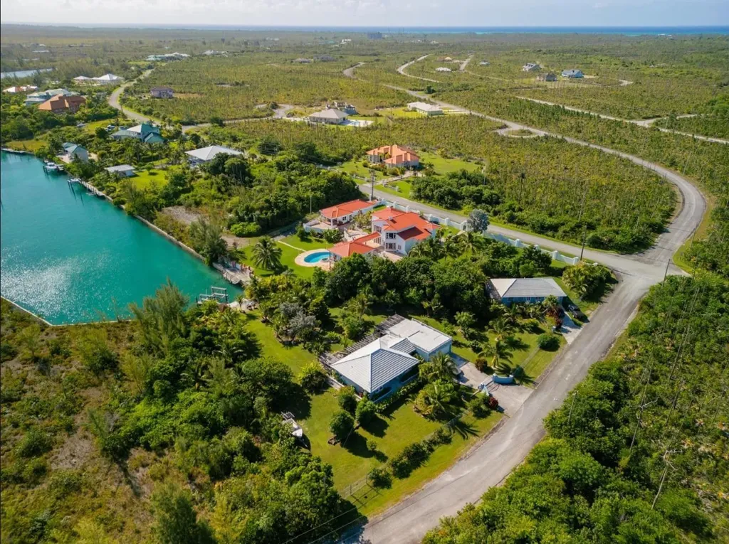 Bermuda Close 15 A Grand Bahama Freeport BS