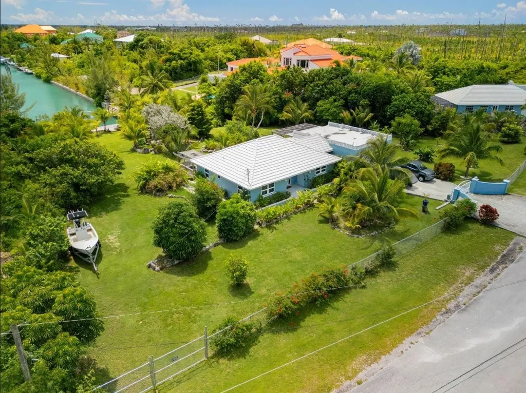Bermuda Close 15 A Grand Bahama Freeport BS