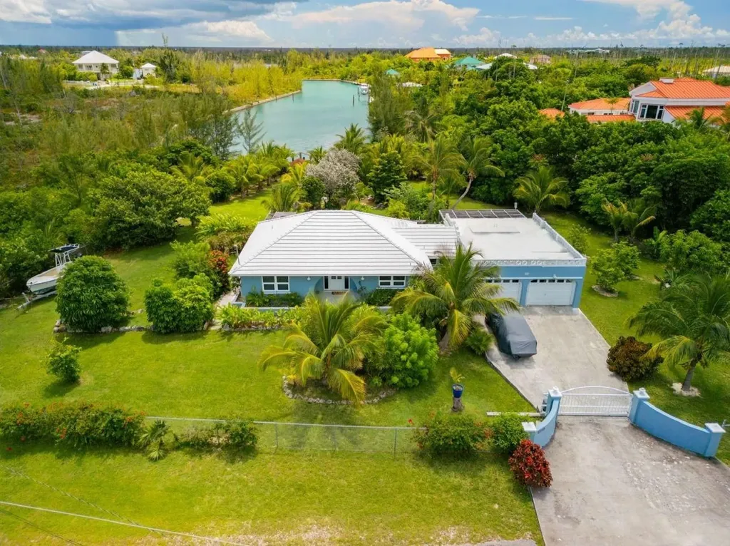 Bermuda Close 15 A Grand Bahama Freeport BS