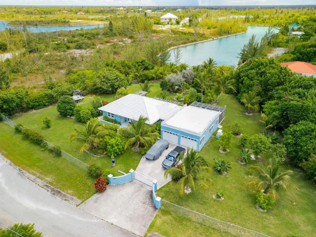 Bermuda Close 15 A Grand Bahama Freeport BS