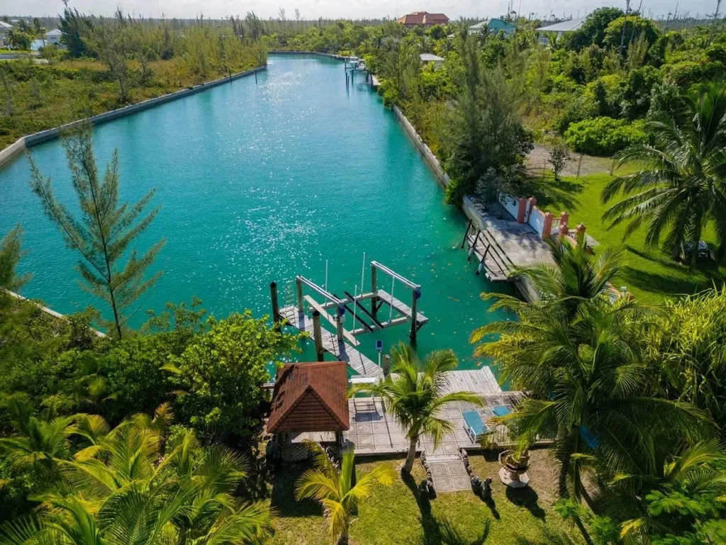 Bermuda Close 15 A Grand Bahama Freeport BS