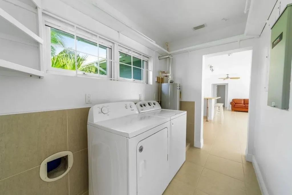 Bermuda Close 15 A Grand Bahama Freeport BS