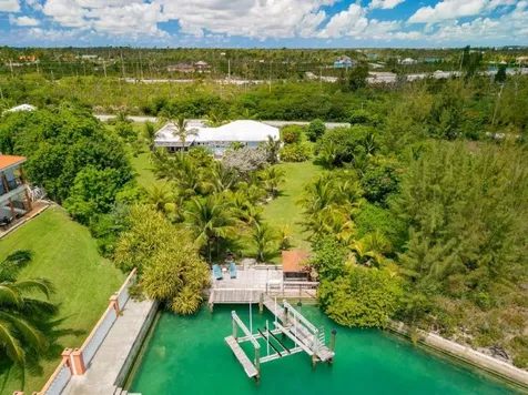 Bermuda Close 15 A Grand Bahama Freeport BS