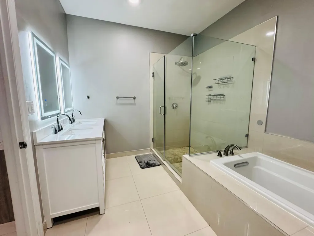 Venetian West New Providence Paradise Island BS