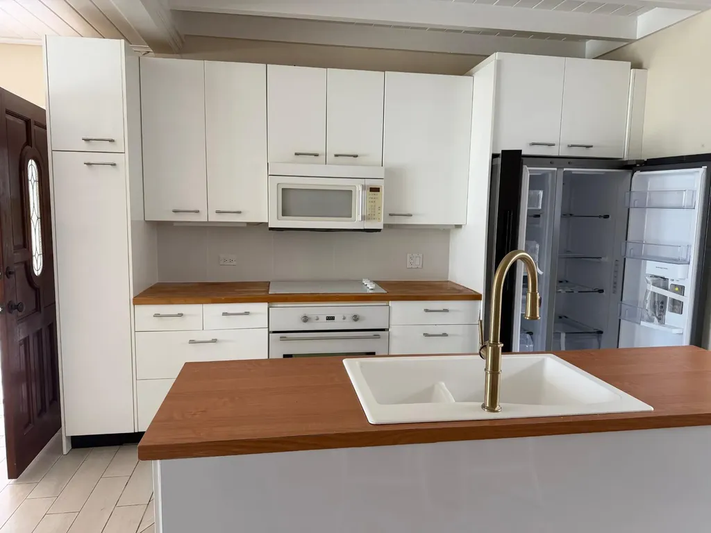 Cable Beach 12 New Providence Paradise Island BS