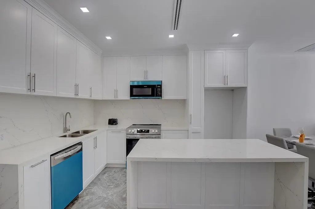 Nicholas Cay, Venice Bay #6 New Providence Paradise Island BS