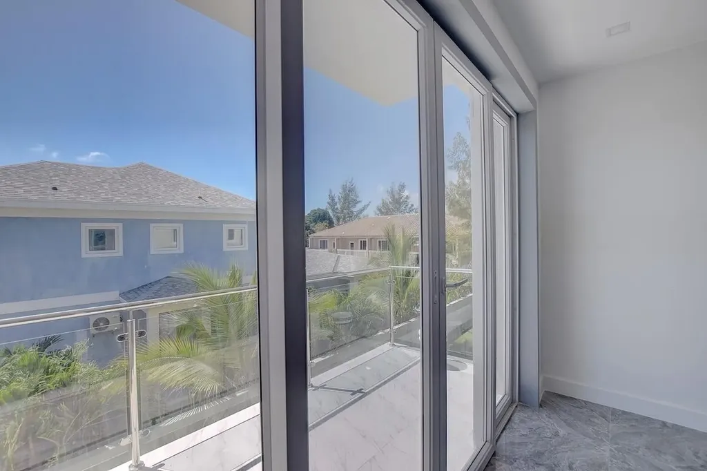 Nicholas Cay, Venice Bay #6 New Providence Paradise Island BS