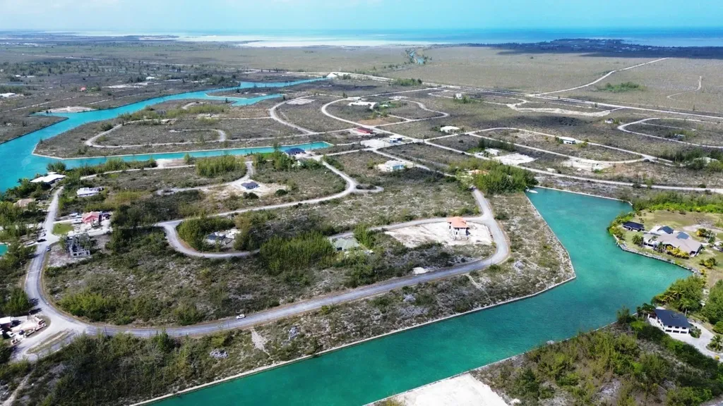 Emerald Bay Canal Lot Grand Bahama Freeport BS