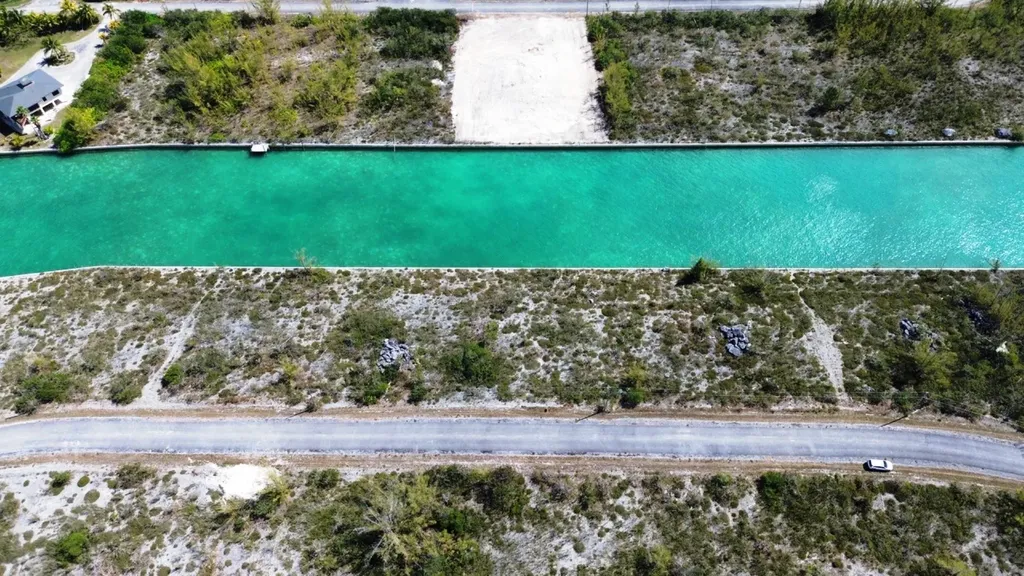 Emerald Bay Canal Lot Grand Bahama Freeport BS