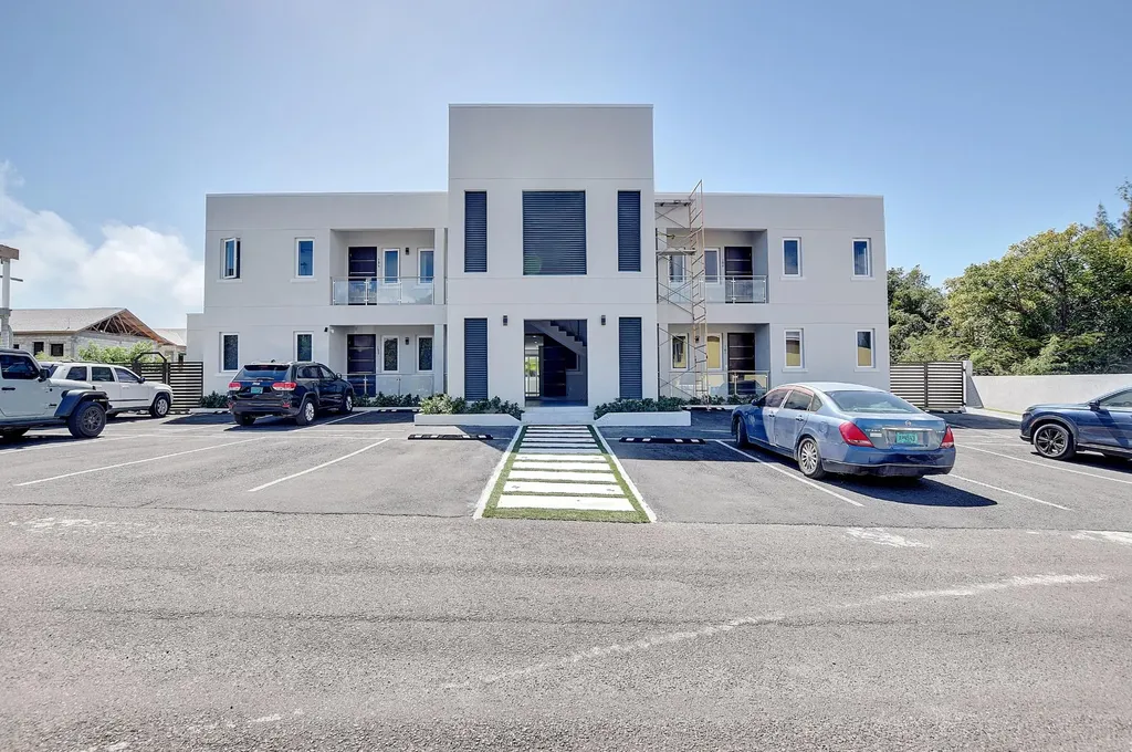 Nicholas Cay, Venice Bay #6 New Providence Paradise Island BS