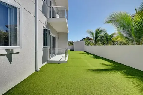 Nicholas Cay, Venice Bay #6 New Providence Paradise Island BS