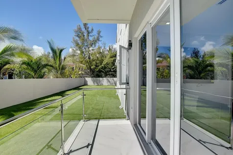 Nicholas Cay, Venice Bay #6 New Providence Paradise Island BS