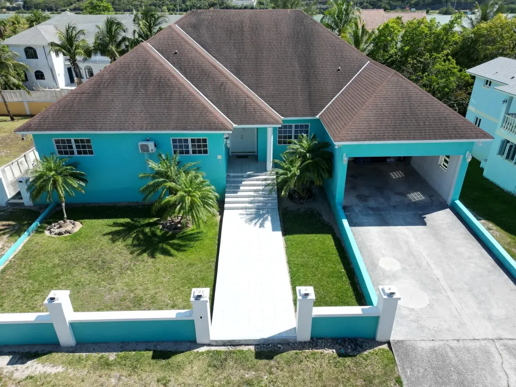 New Providence Paradise Island BS, #53 Lake Cunningham