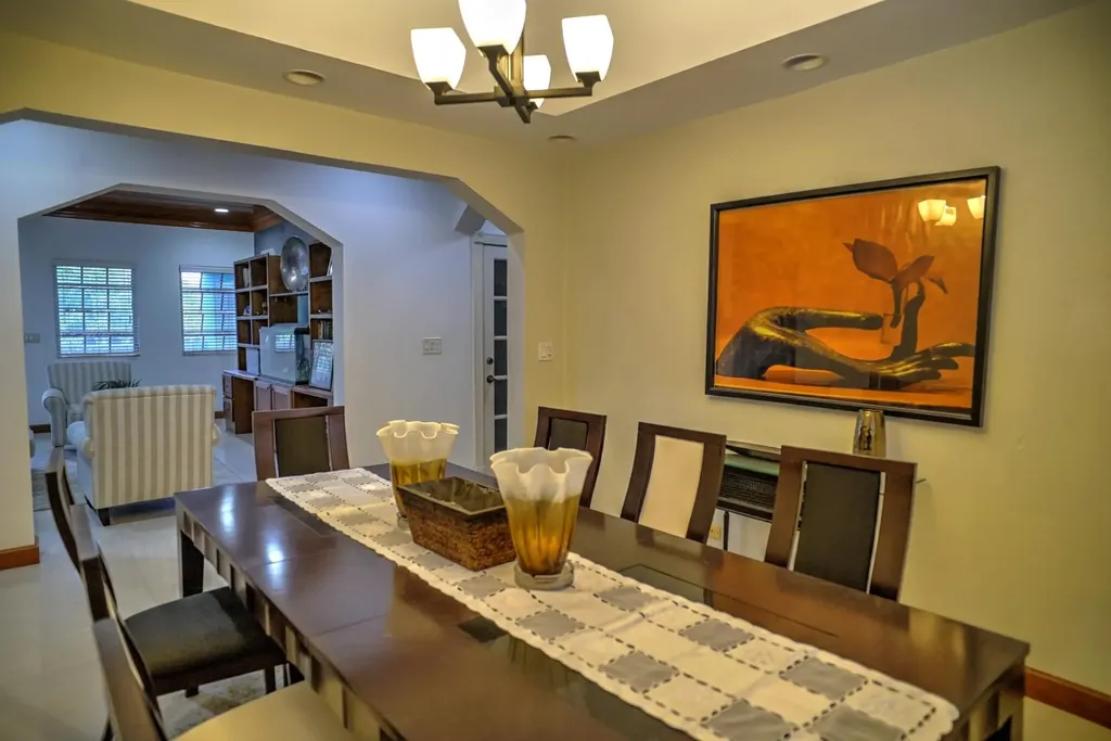 #53 Lake Cunningham New Providence Paradise Island BS