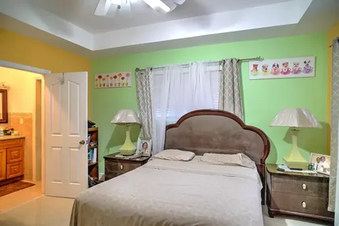 #53 Lake Cunningham New Providence Paradise Island BS
