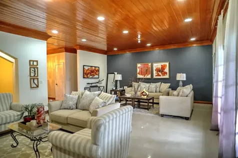#53 Lake Cunningham New Providence Paradise Island BS