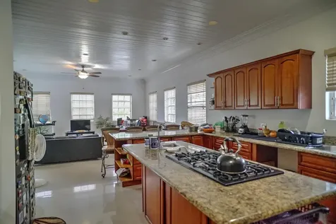 #53 Lake Cunningham New Providence Paradise Island BS