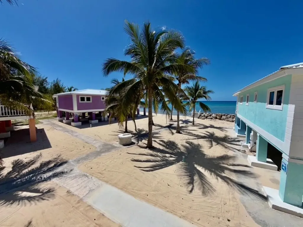Bootle Bay, Oceanfront Estate Grand Bahama Freeport BS