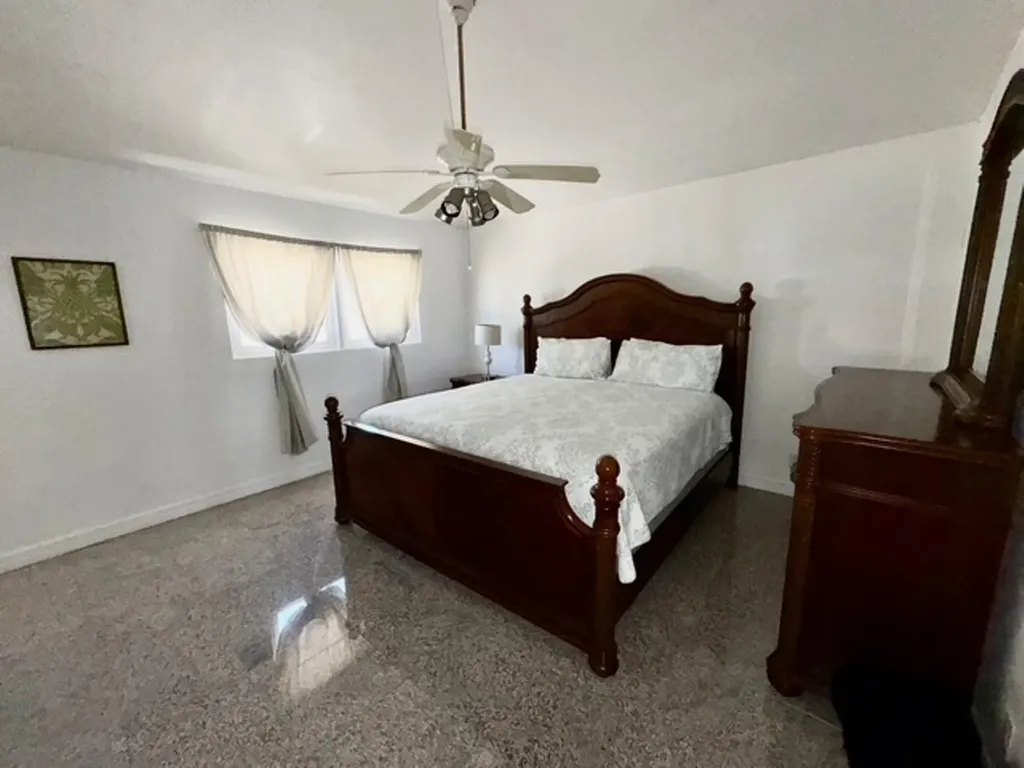 Bootle Bay, Oceanfront Estate Grand Bahama Freeport BS