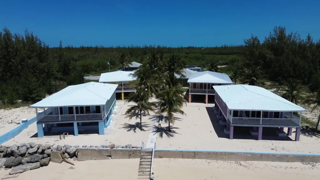 Bootle Bay, Oceanfront Estate Grand Bahama Freeport BS
