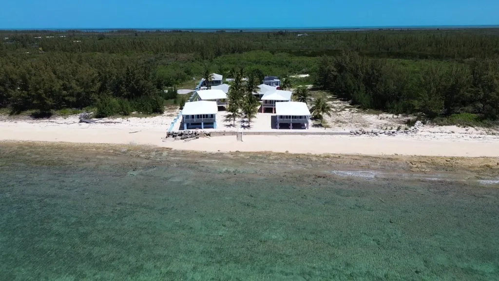 Bootle Bay, Oceanfront Estate Grand Bahama Freeport BS
