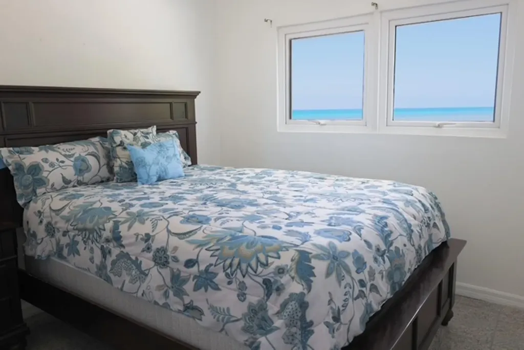 Bootle Bay, Oceanfront Estate Grand Bahama Freeport BS