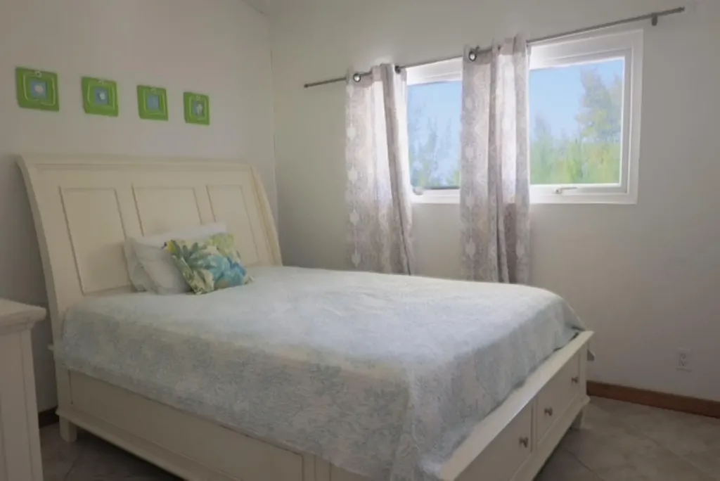 Bootle Bay, Oceanfront Estate Grand Bahama Freeport BS