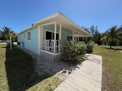 Bootle Bay, Oceanfront Estate Grand Bahama Freeport BS