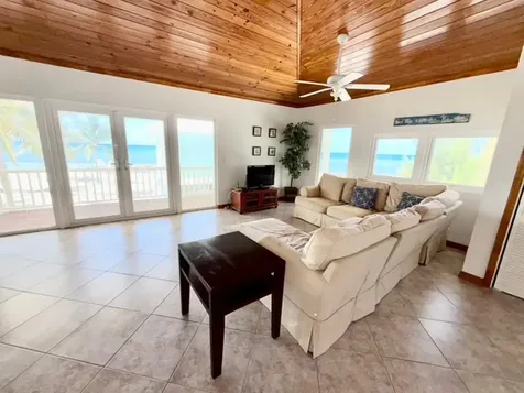 Bootle Bay, Oceanfront Estate Grand Bahama Freeport BS