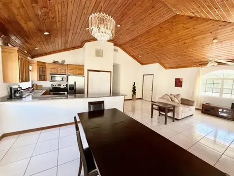 Bootle Bay, Oceanfront Estate Grand Bahama Freeport BS