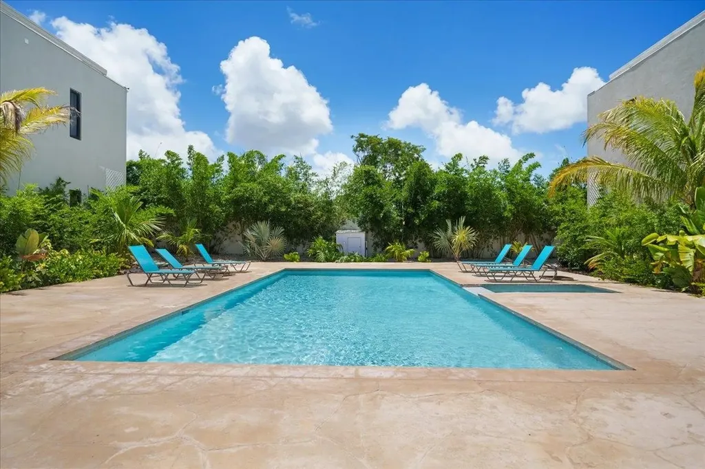 D-4 Westend New Providence Paradise Island BS