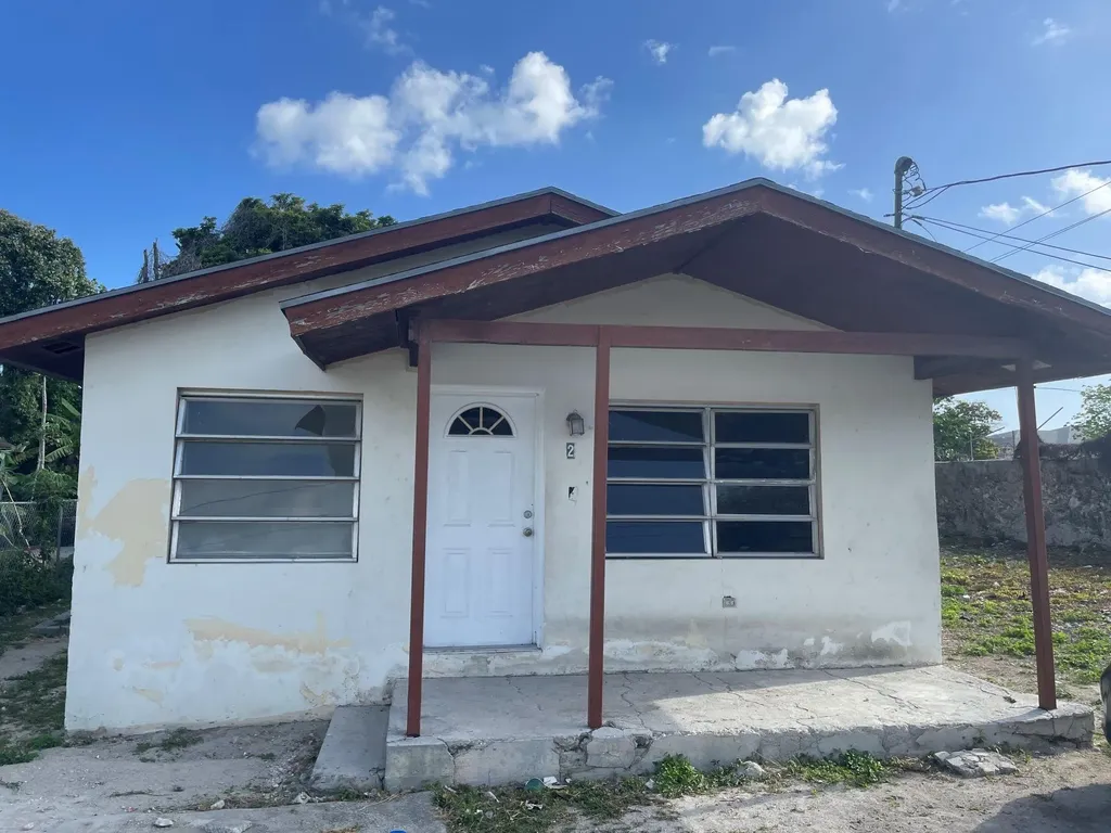 Fixer Upper, Grants Town New Providence Paradise Island BS