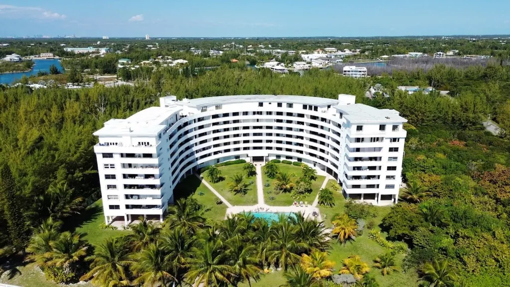 Silverpoint Condo Grand Bahama Freeport BS