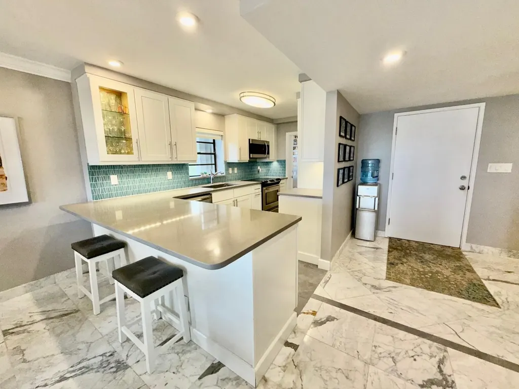 Silverpoint Condo Grand Bahama Freeport BS