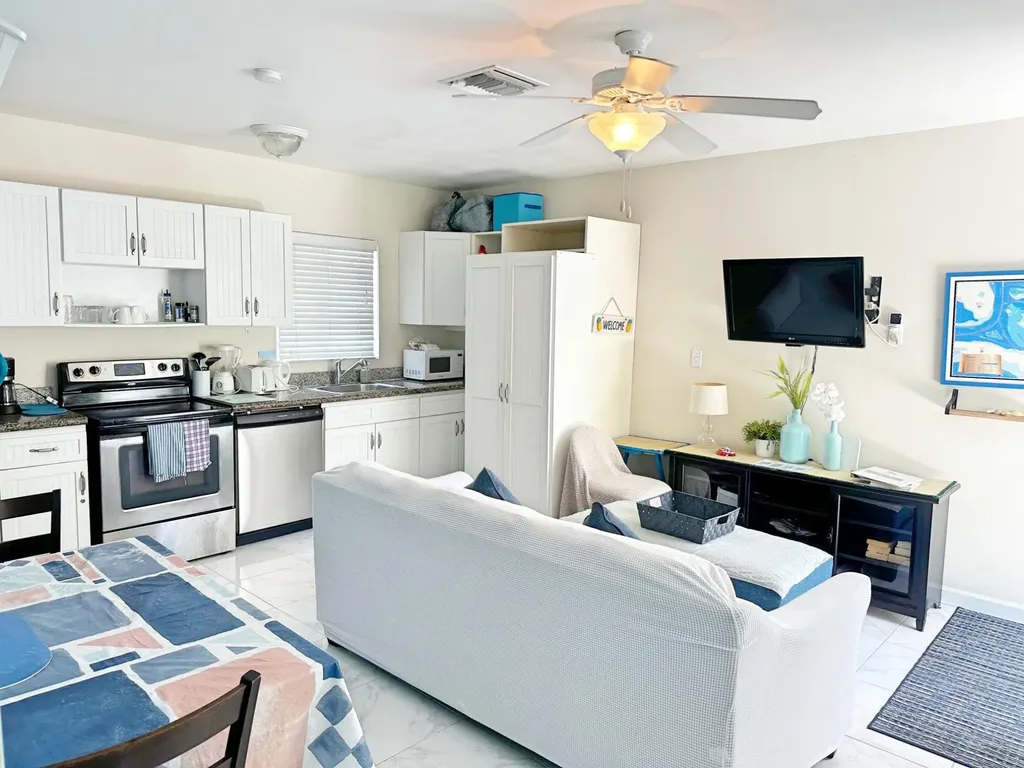Heathfield Street New Providence Paradise Island BS