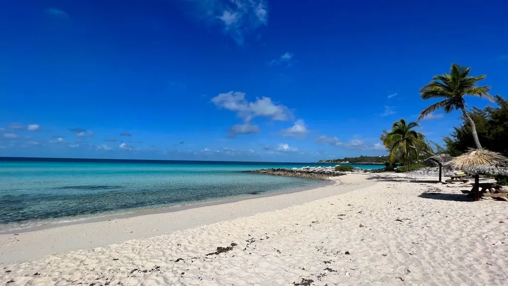 Lot 36 Smuggler's Hill Road Eleuthera BS