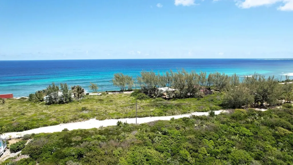 Lot 36 Smuggler's Hill Road Eleuthera BS