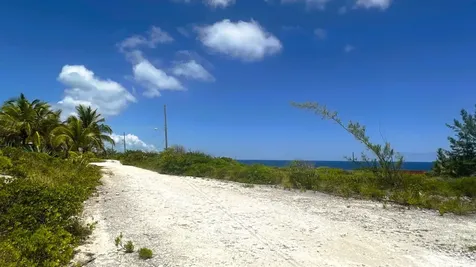 Lot 36 Smuggler's Hill Road Eleuthera BS