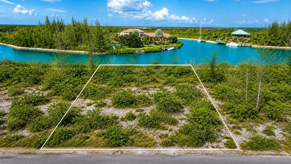 Bombard Road, Cannon Bay 49 Grand Bahama Freeport BS