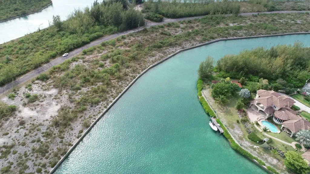 Bombard Road, Cannon Bay 49 Grand Bahama Freeport BS