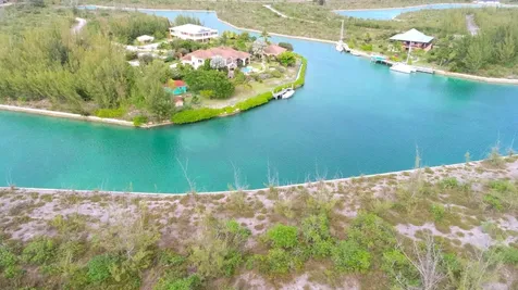 Bombard Road, Cannon Bay 49 Grand Bahama Freeport BS