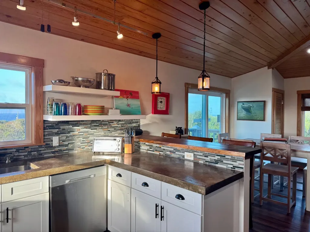 Latitude Adjustment Eleuthera BS