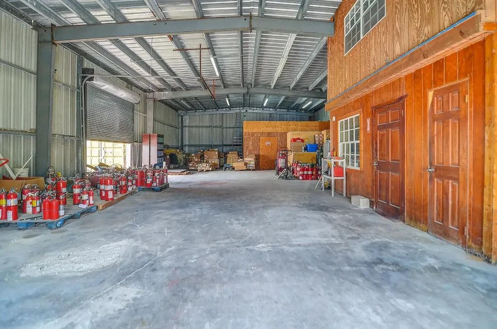 15a Airport Industrial New Providence Paradise Island BS