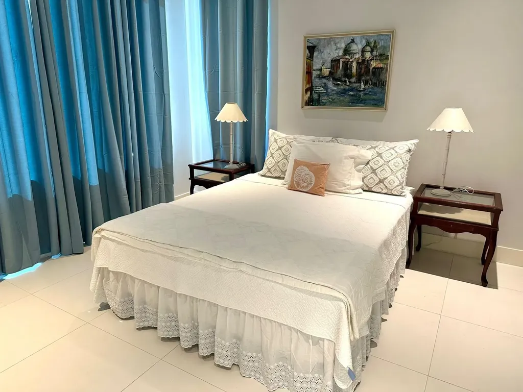 Westend, Love Beach New Providence Paradise Island BS