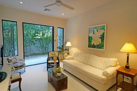 Westend, Love Beach New Providence Paradise Island BS