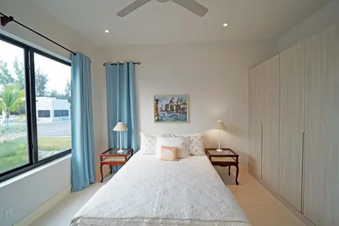 Westend, Love Beach New Providence Paradise Island BS