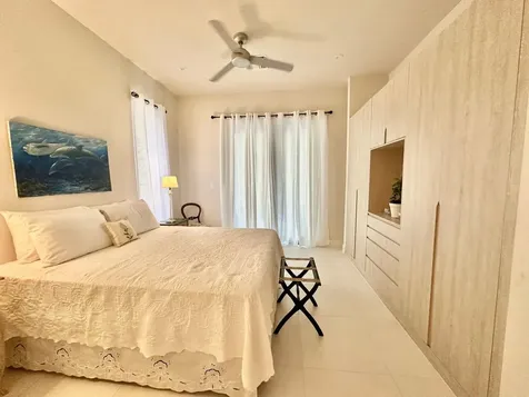 Westend, Love Beach New Providence Paradise Island BS