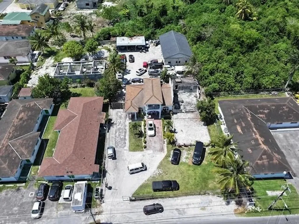 Bellot Road 42 New Providence Paradise Island BS