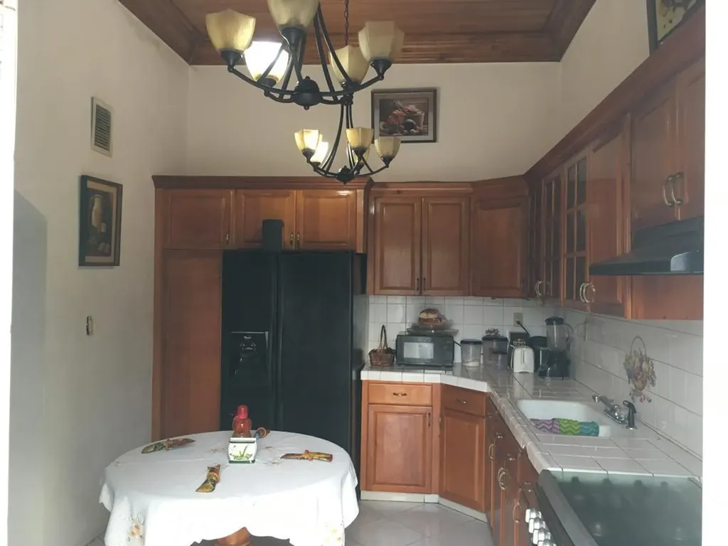 Bellot Road 42 New Providence Paradise Island BS